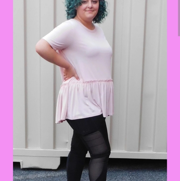 Ruffle Top - Picture 3 of 4